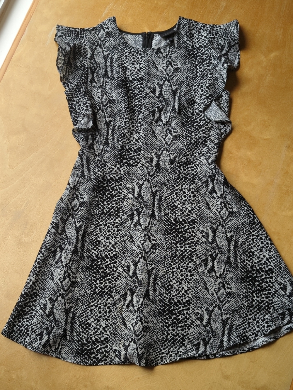 Who What Wear Black and White Snake-Print Dress